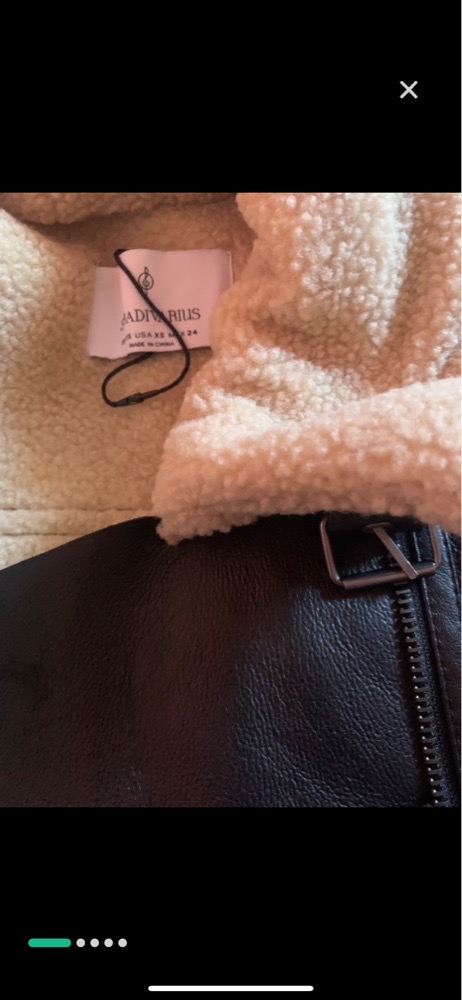 Veste stradivarius tt neuve❤️au lieu de 350dt