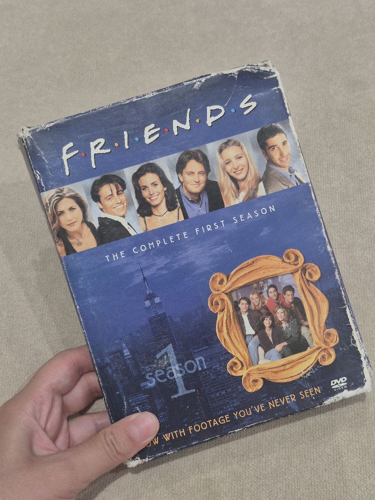 Friends - The Complete First Season ❤️💛🩵