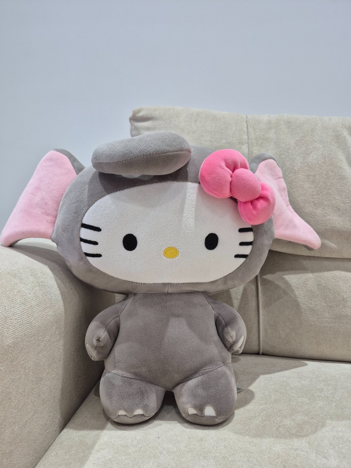 Hello Kitty  Elephant Plush