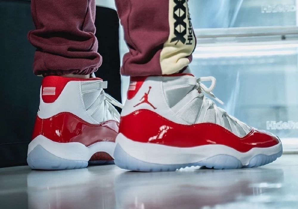 🔥 Air Jordan 11 Cherry red 🔥