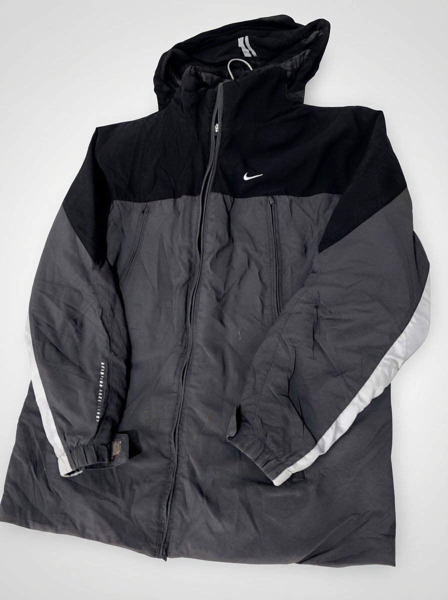 Nike Vintage Hooded Windbreaker comme neuf 