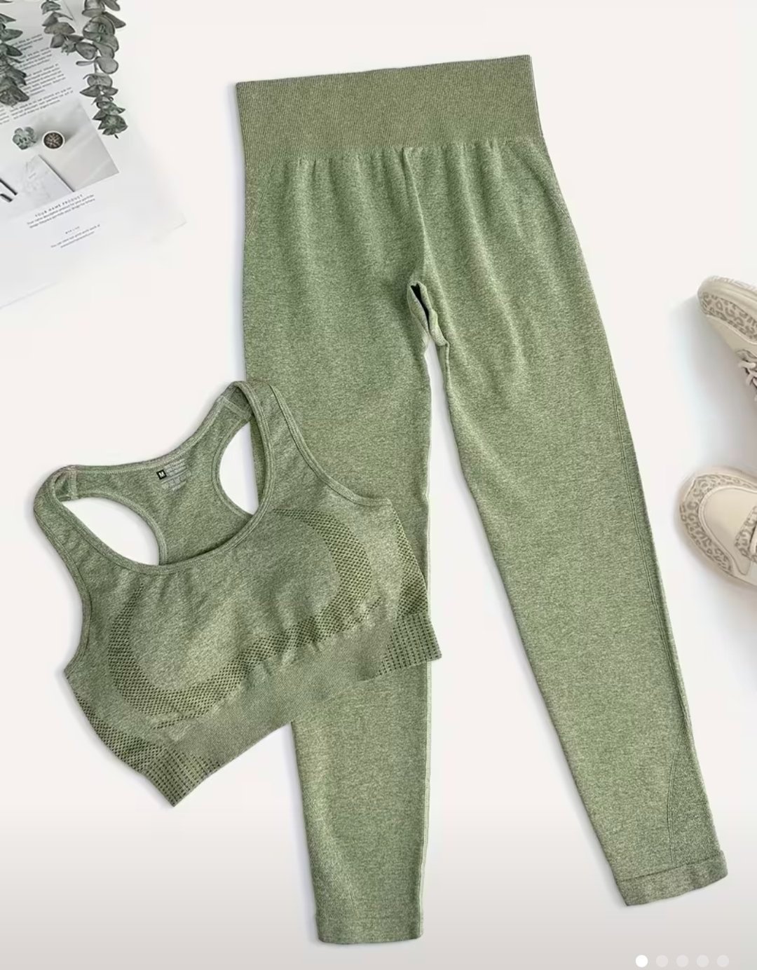 Ensemble de sport vert olive 