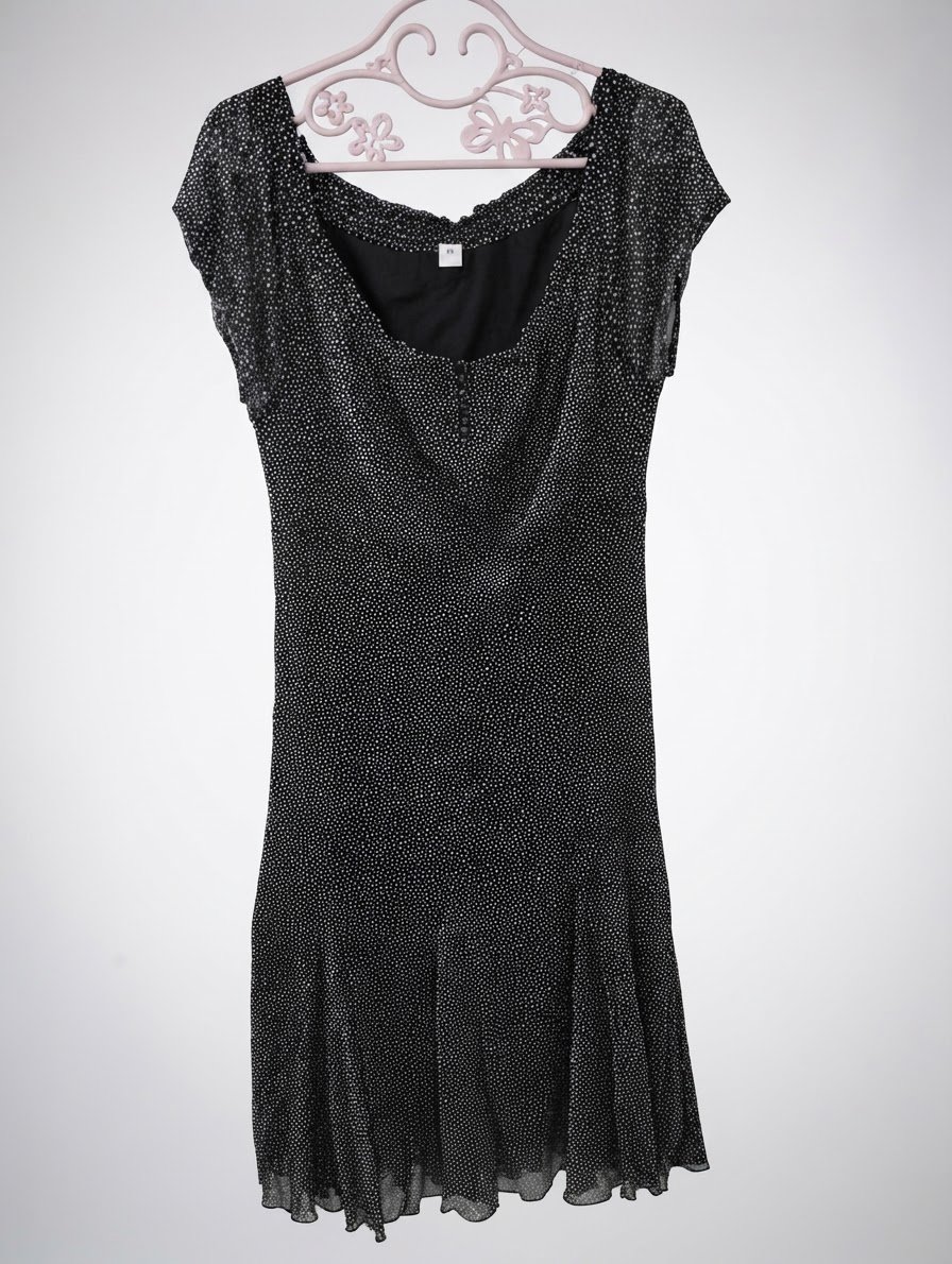 Robe patineuse noire à pois blancs 🤍