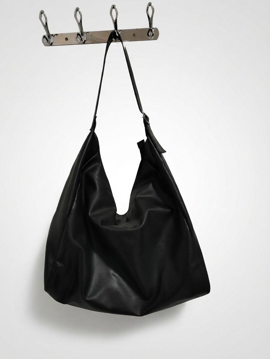 Sac Hobo Souple Noir – Minimaliste & Tendance ✨
