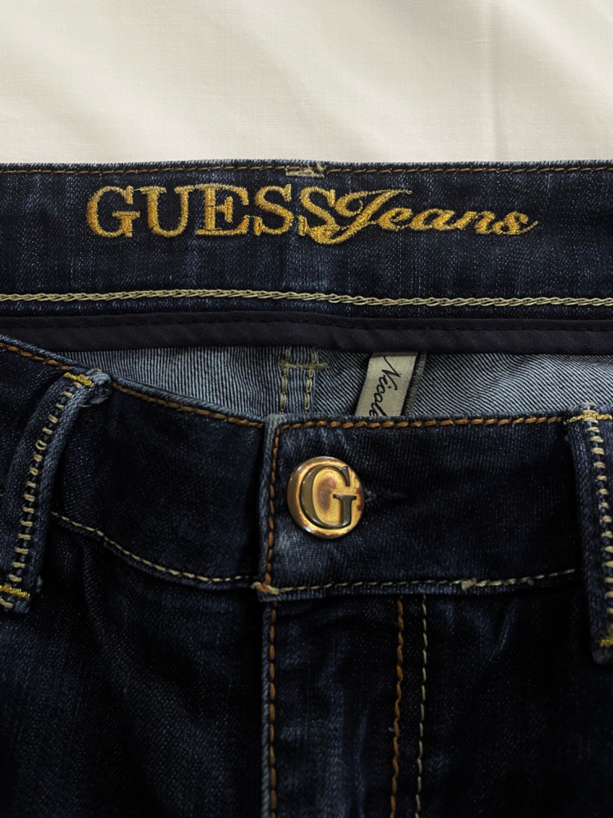 GUESS jeans