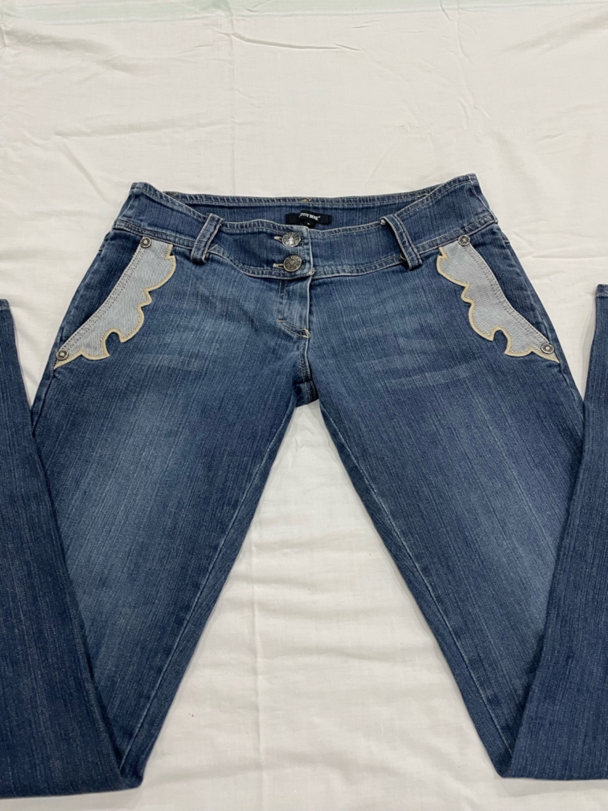 Low rise jeans