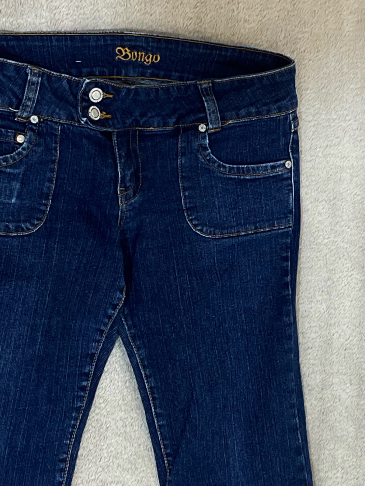 Low waist flared jeans