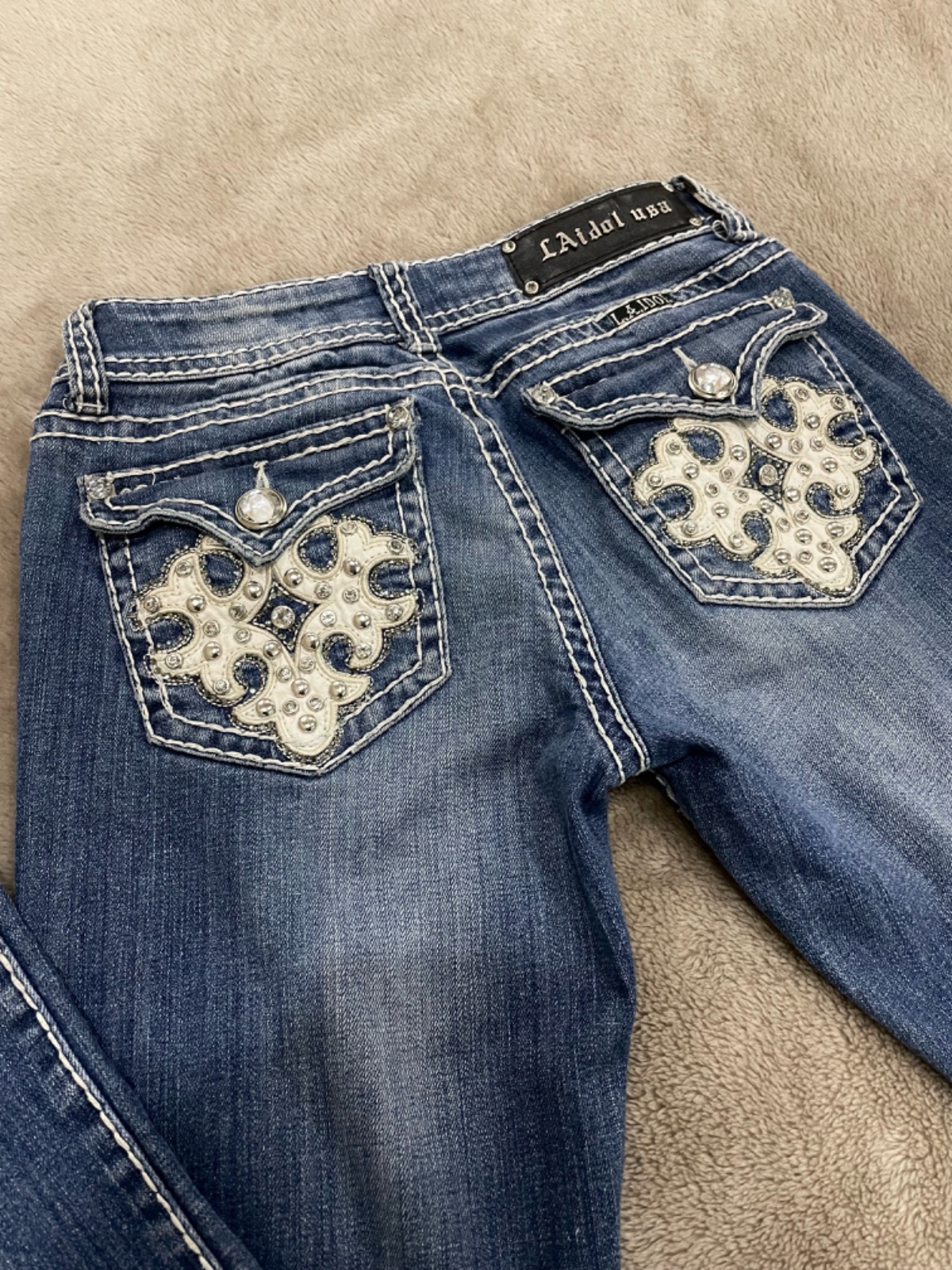 LA idol flared jeans