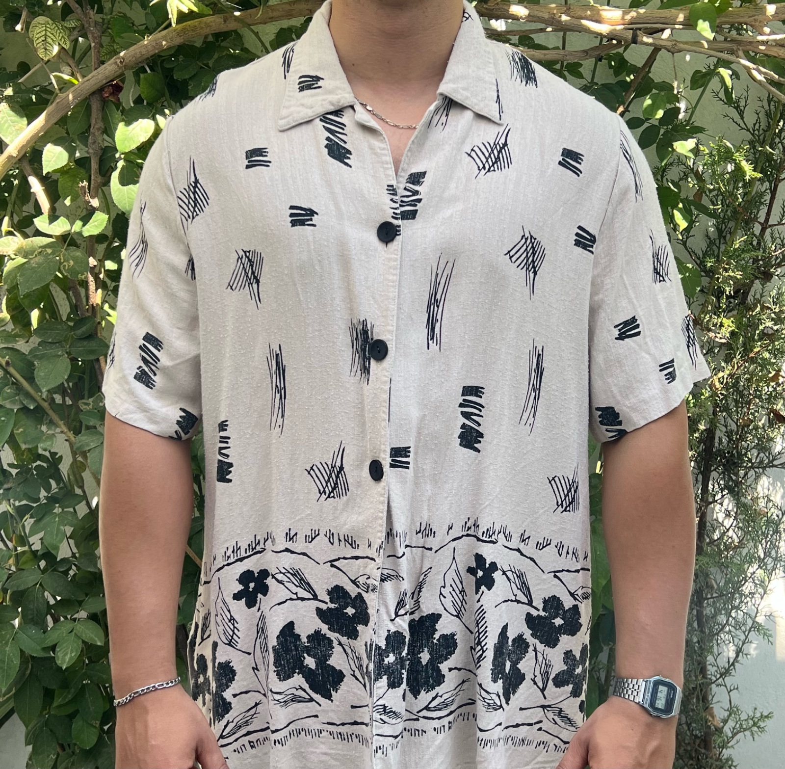 Chemise Homme Manches Courtes – Imprimé Artistique Lin Beige
