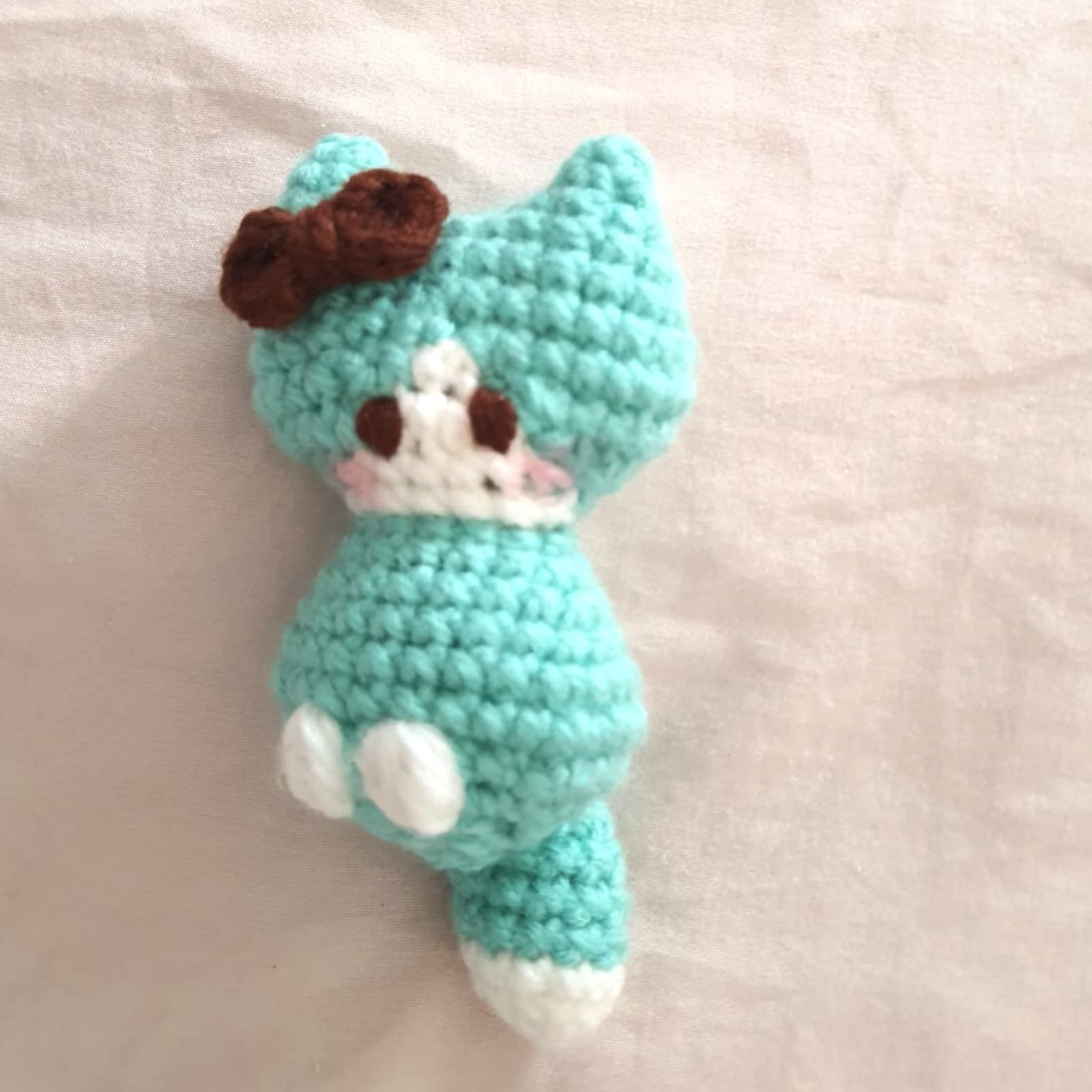 Mini Peluche chat en crochet 