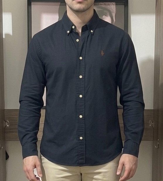 Chemise couleur Noir nuance vert