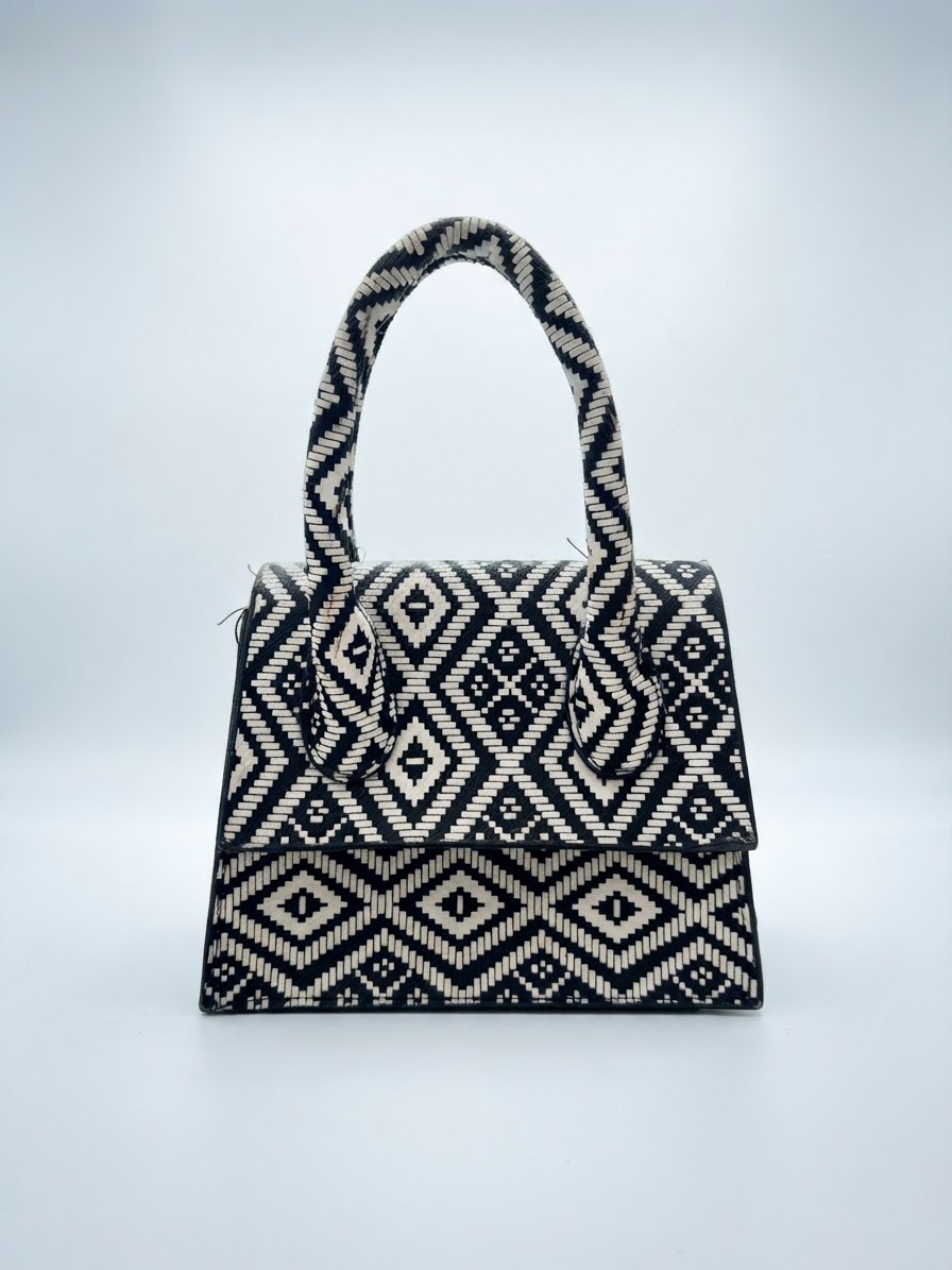 Sac noir et blanc 