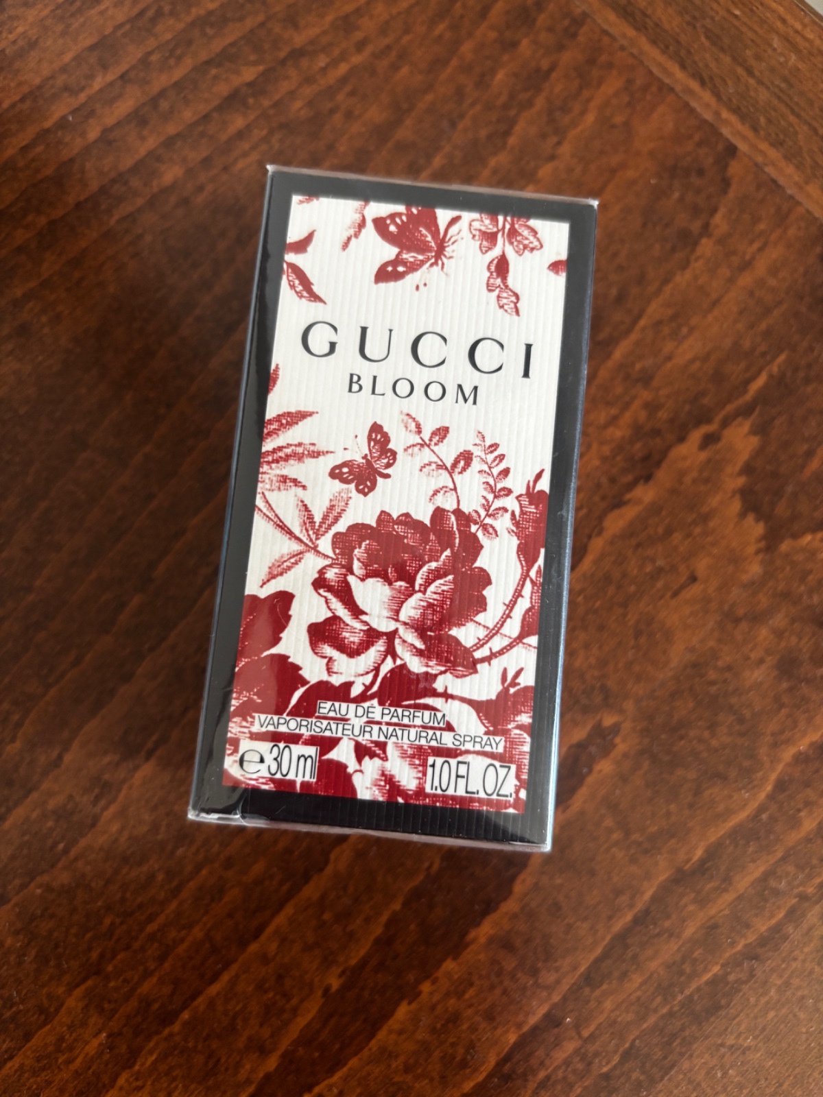 Parfum jamais utilisé ni ouvert