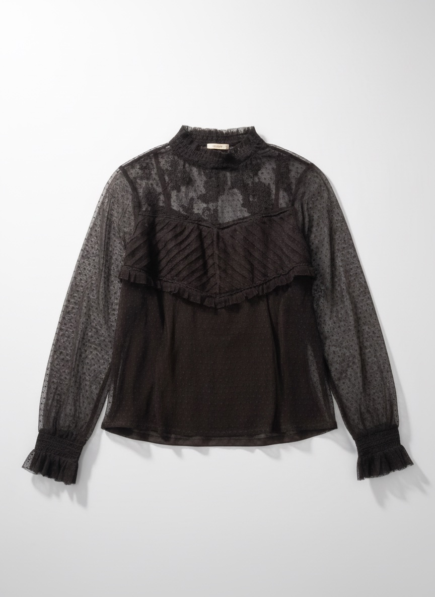 Pull dentelle 