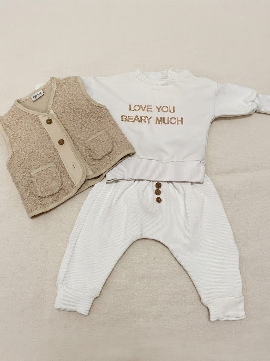 Ravissant Ensemble Bébé 3 Pièces : Style et Confort au Quotidien