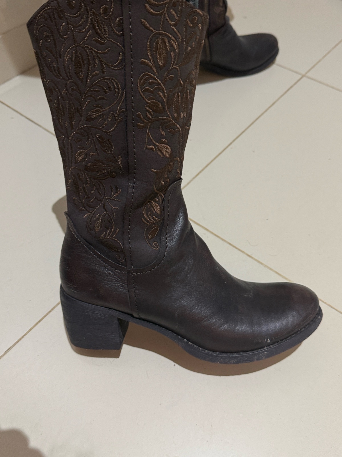 Bottes en cuir marron 