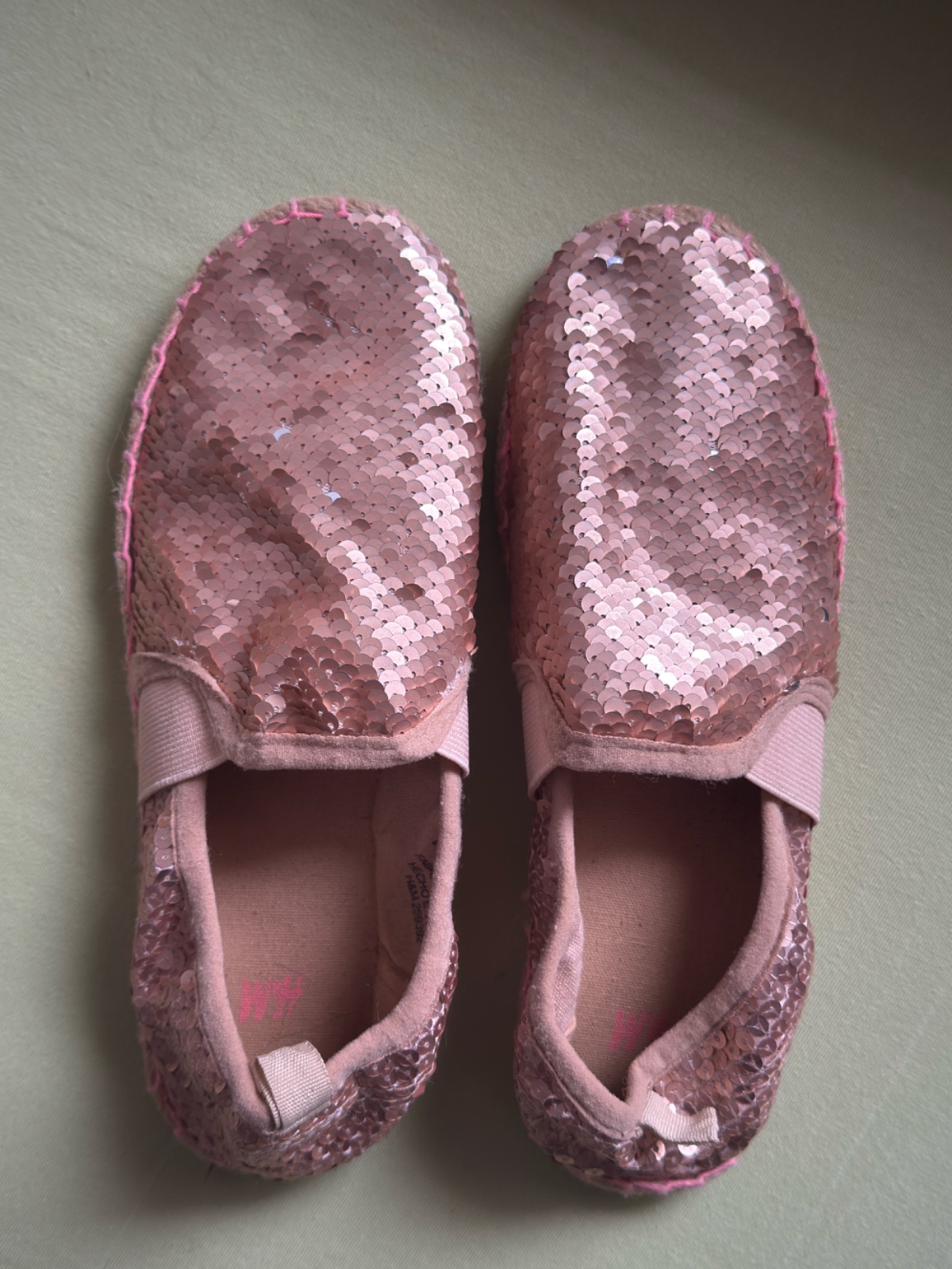 Chaussons ballerines roses à sequins