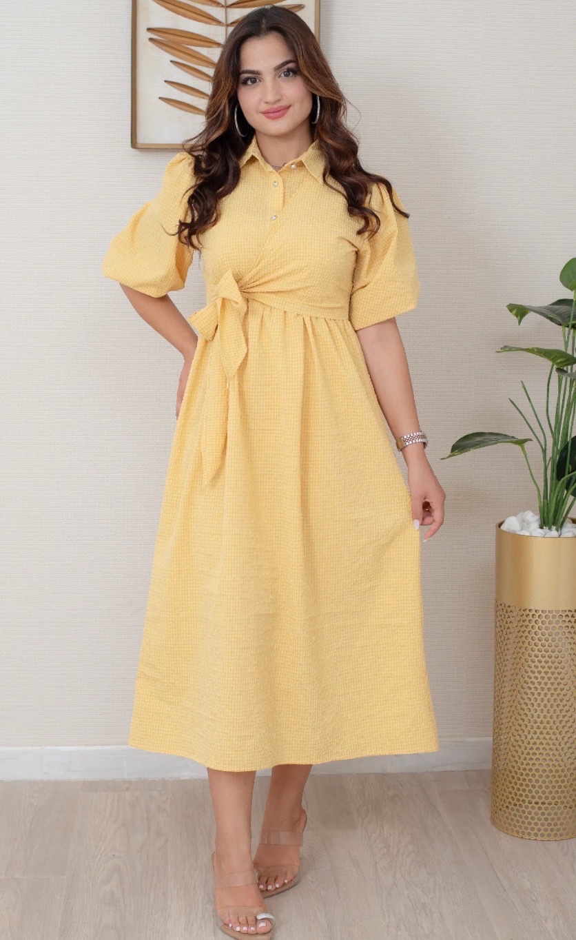 Robe jaune pour  jeune fille 
