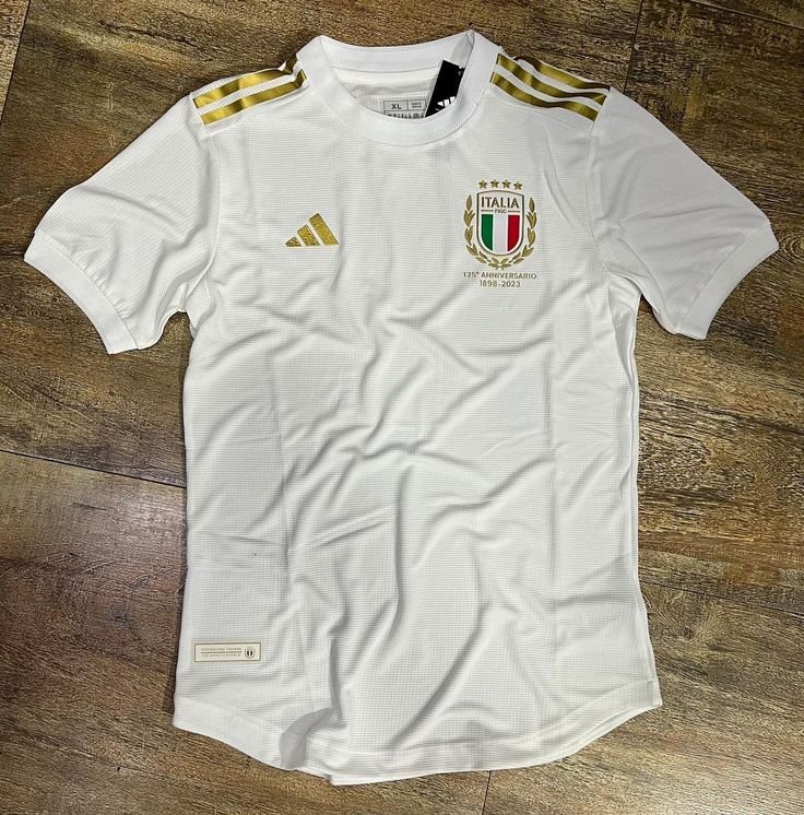 Italia white kit 2023