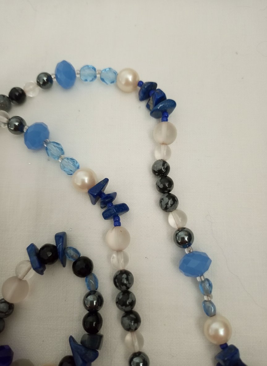 Collier et son bracelet lapis lazuli,hematite,cristaux et fausses perles
