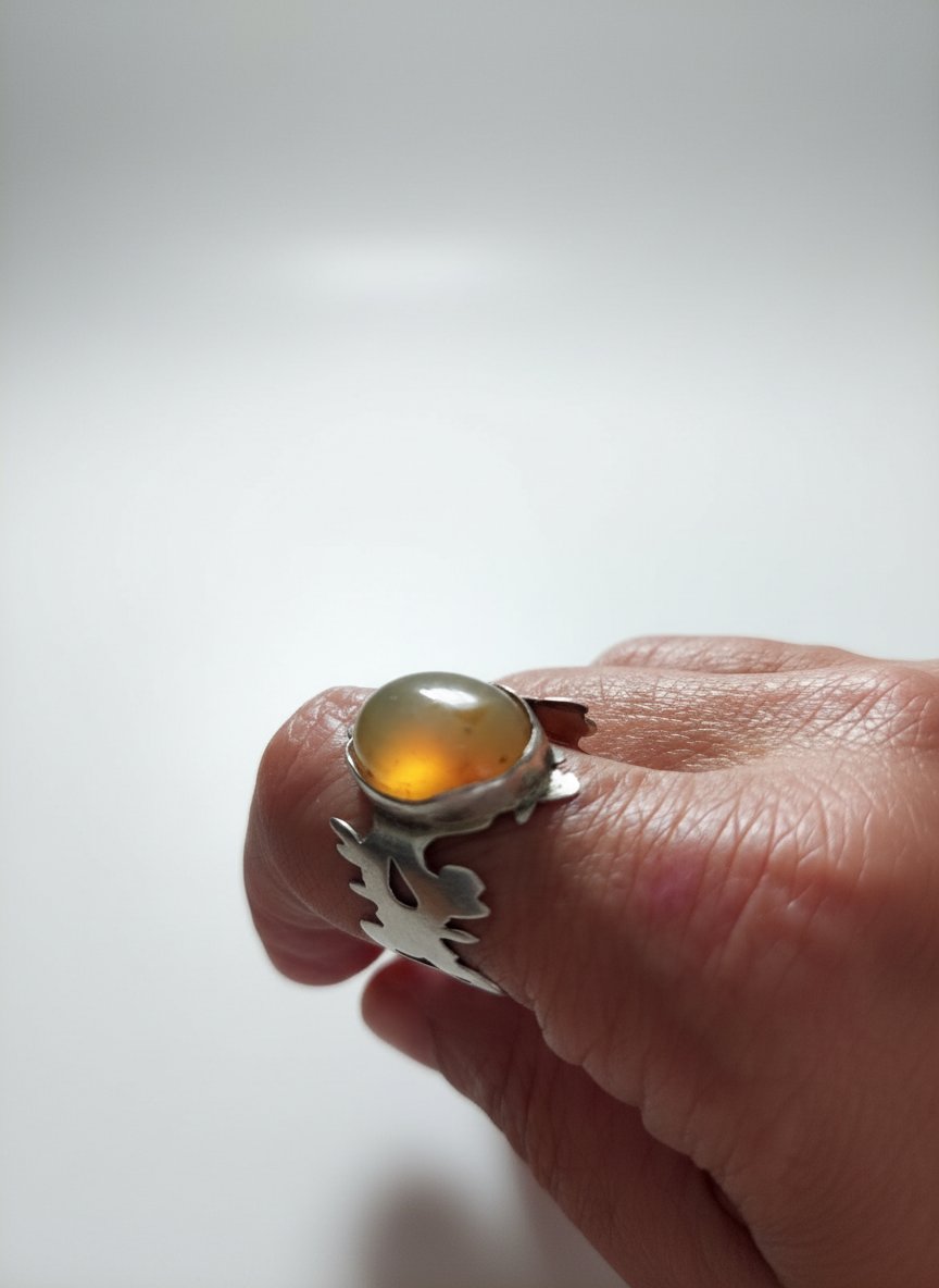 Bague en argent 925. Avec une aghate jaune