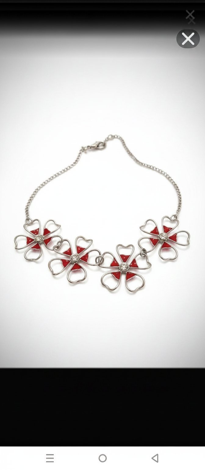 Collier fleurs rouges