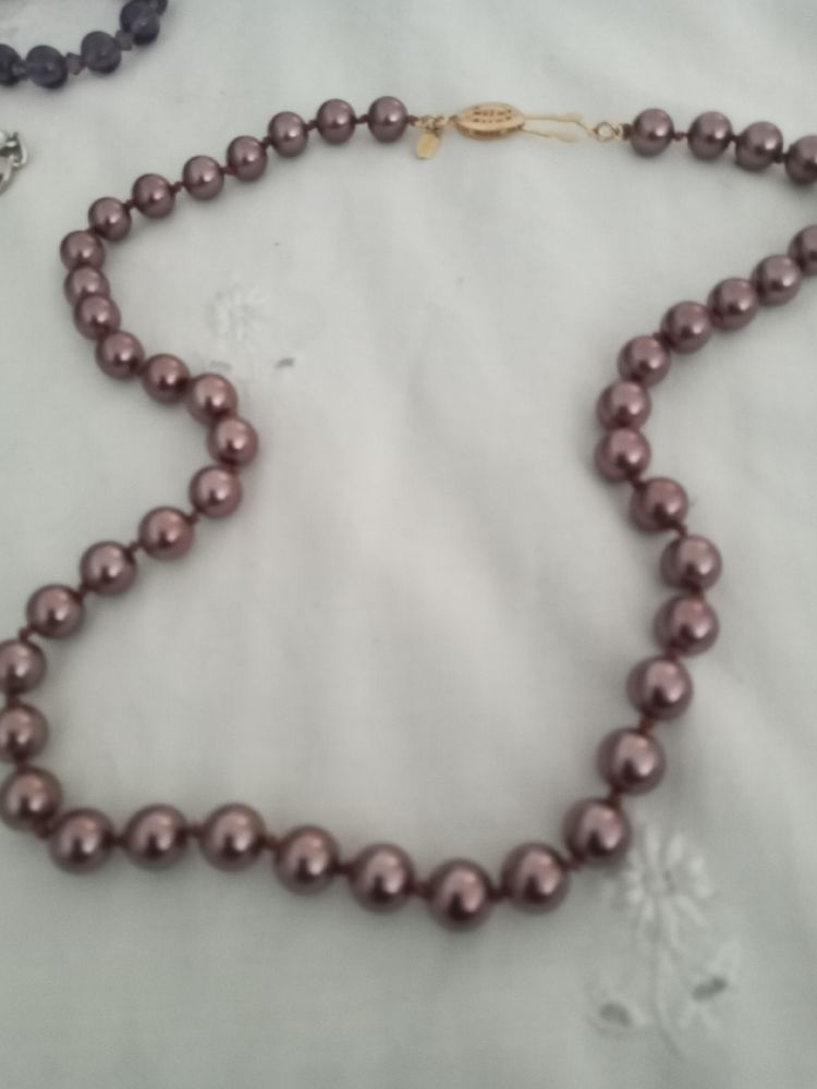 collier en perles marrons RMN