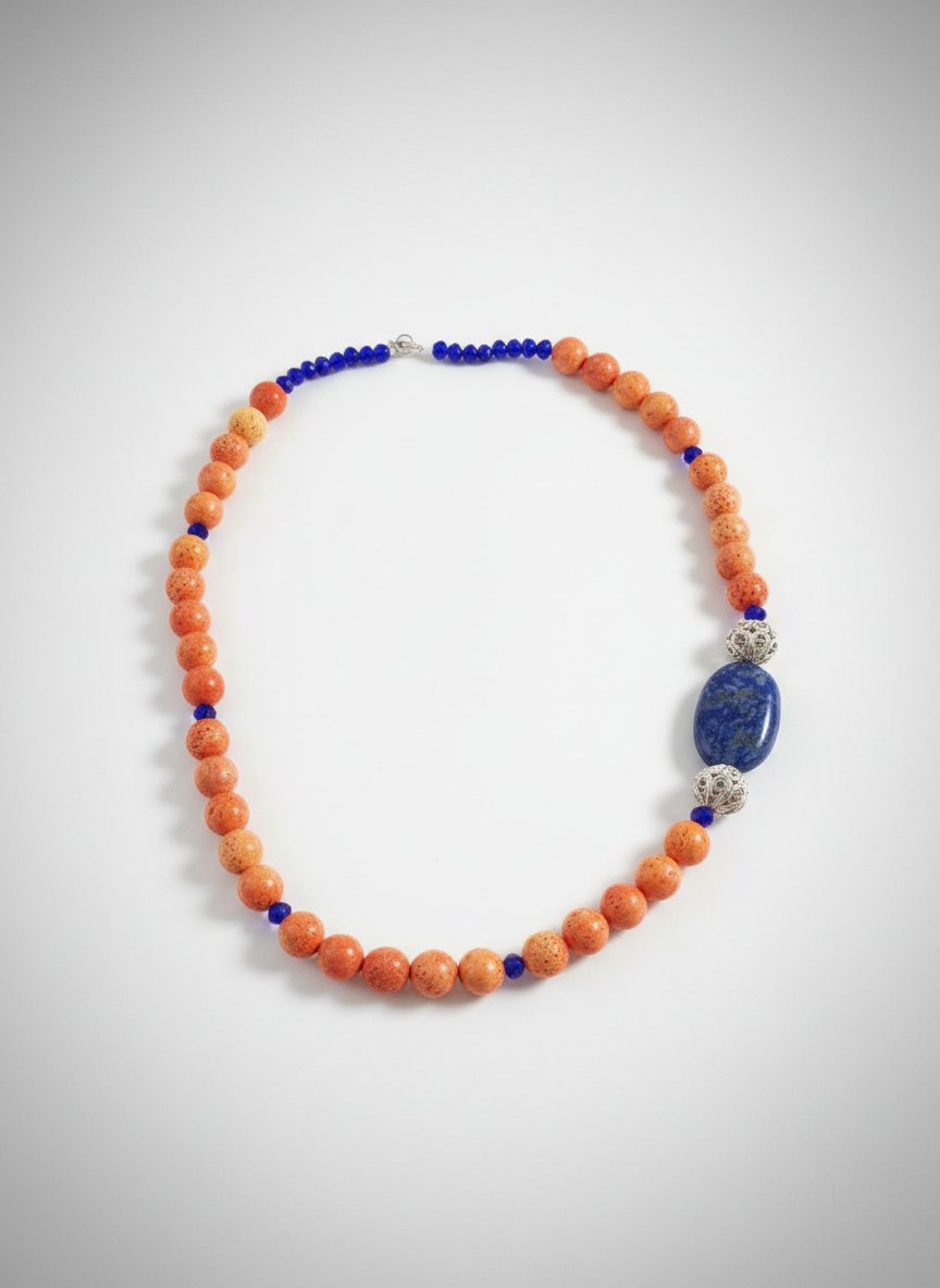Collier pierre de larve ,lapis lazuli,cristaux et argent filigrane