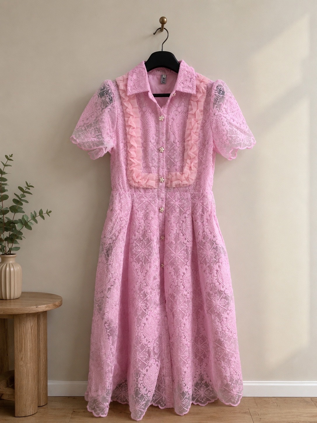 Robe rose en dentelle – Taille M/L – Excellent état