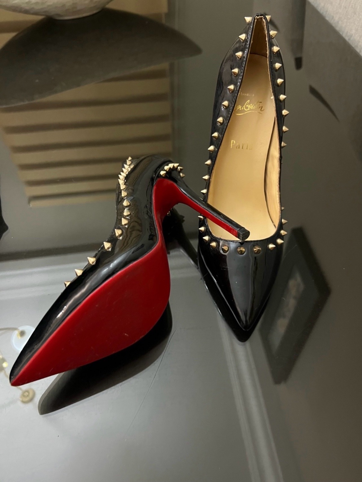Louboutins Anjalina stiletto