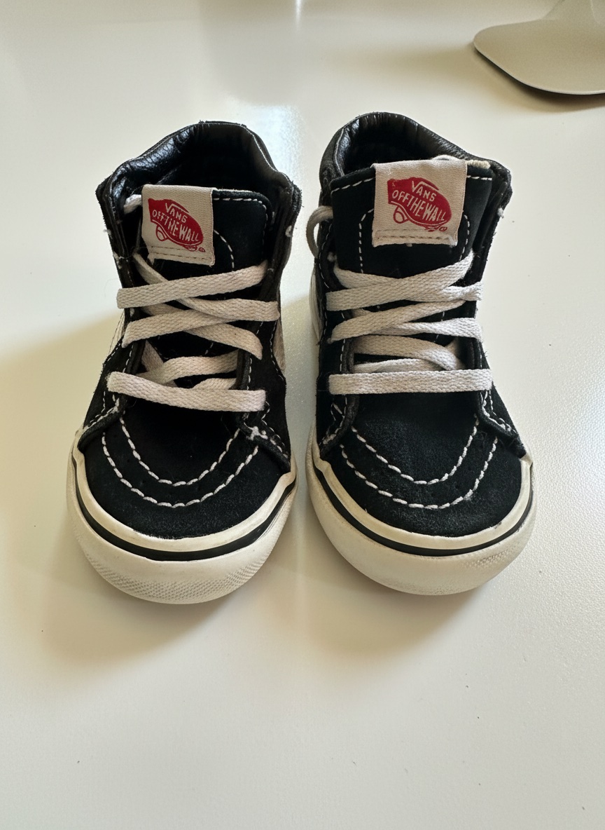 Convers noir pour bebe