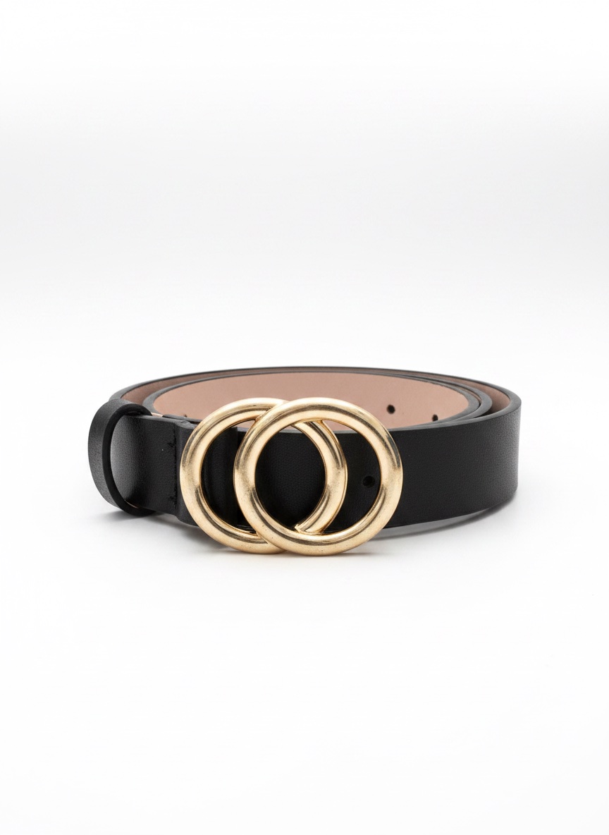 Cette ceinture HM noire pour femme présente une double boucle dorée 