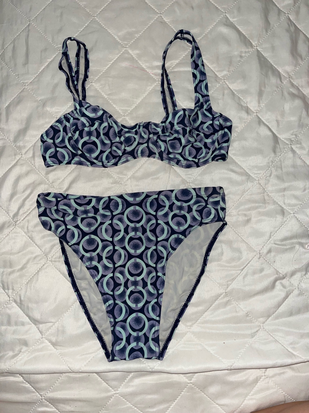 Deux pieces