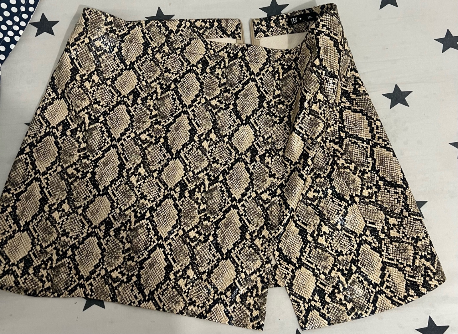 Jupe trapèze effet serpent (Python) – Taille XL – Marque TEX