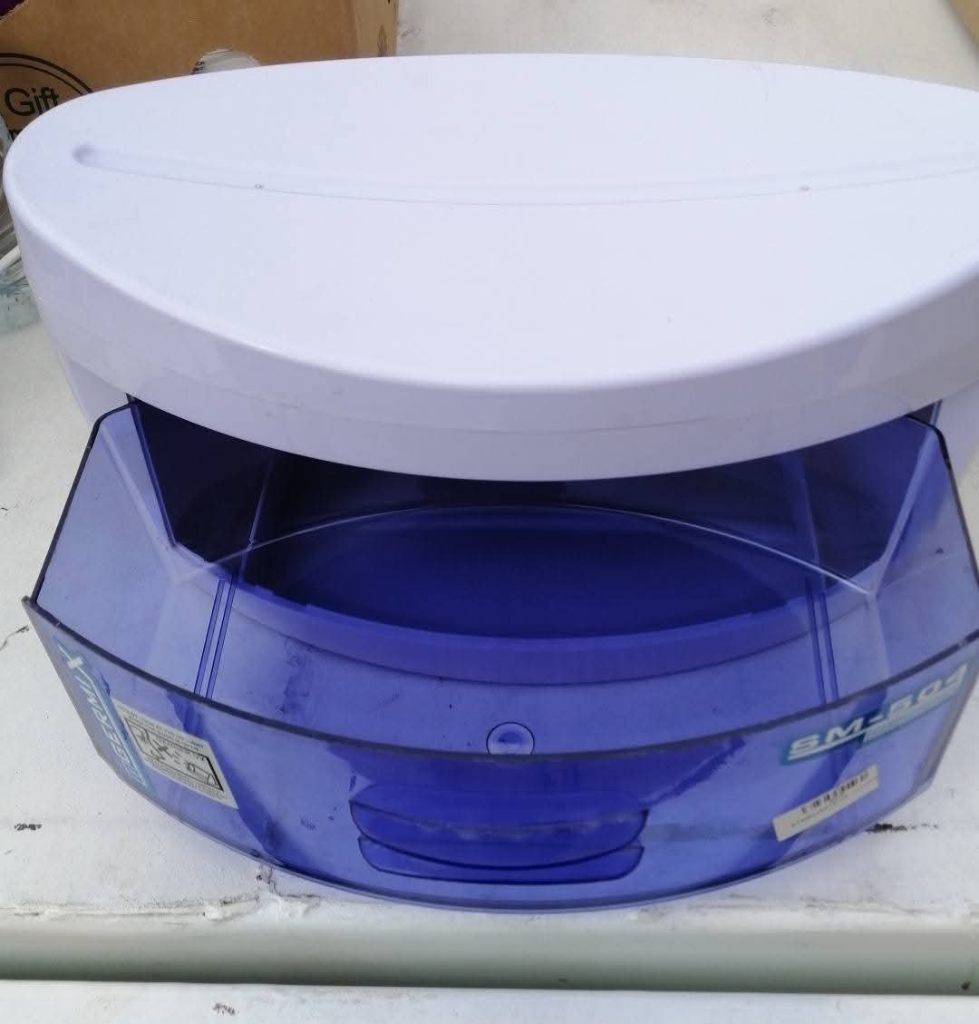 Stérilisateur électrique pour instruments 
