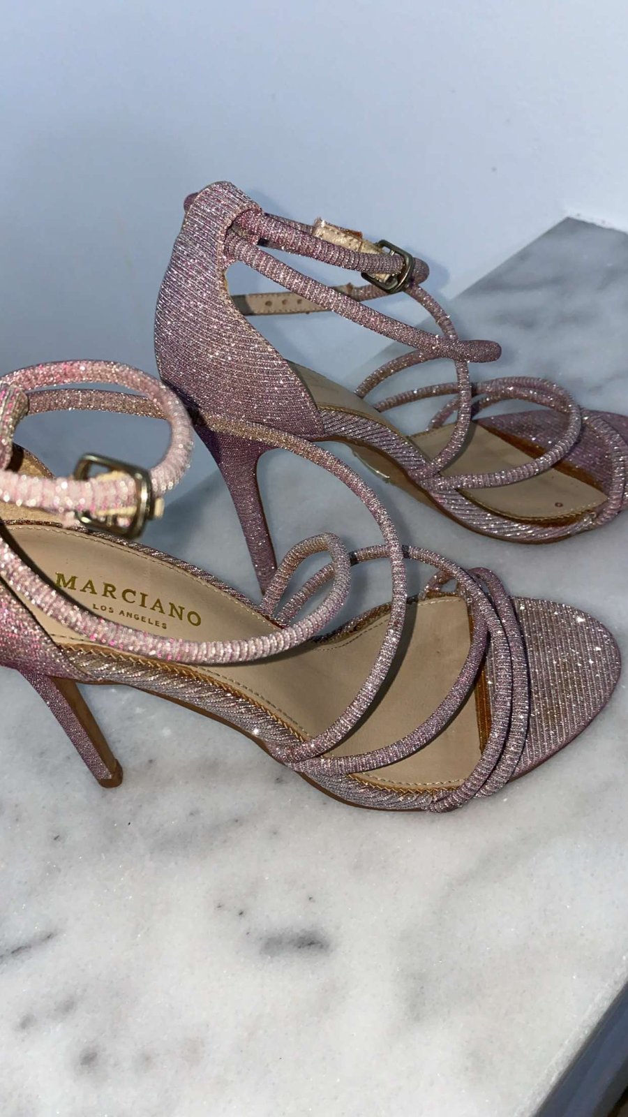 Talons Marciano rose poudré 