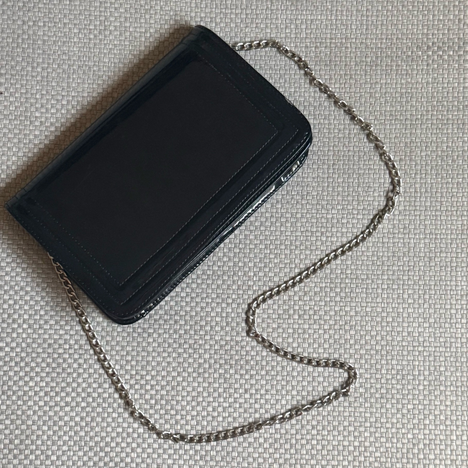 Prochette bandoulière (vernis noir)