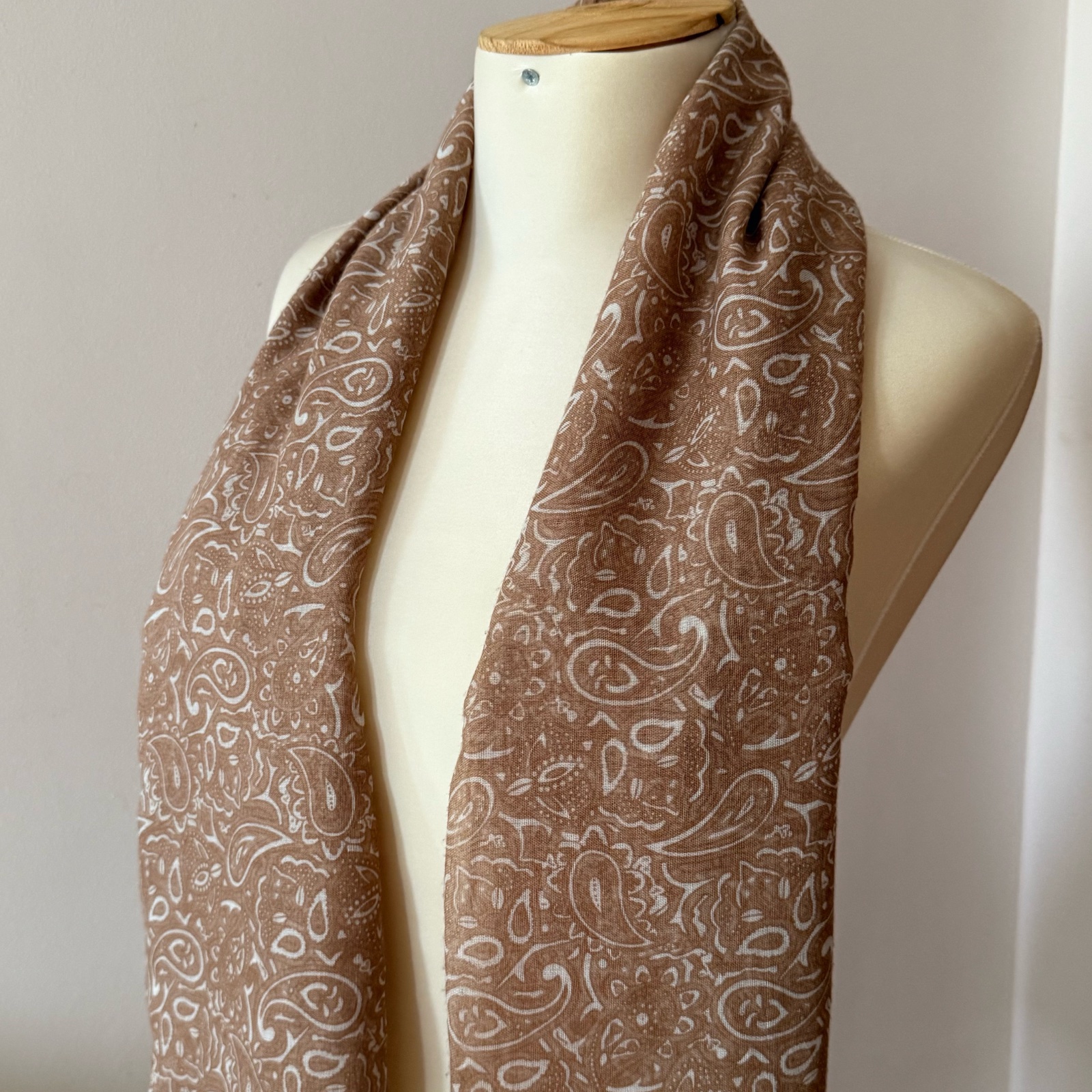 Écharpe avec motif paisley