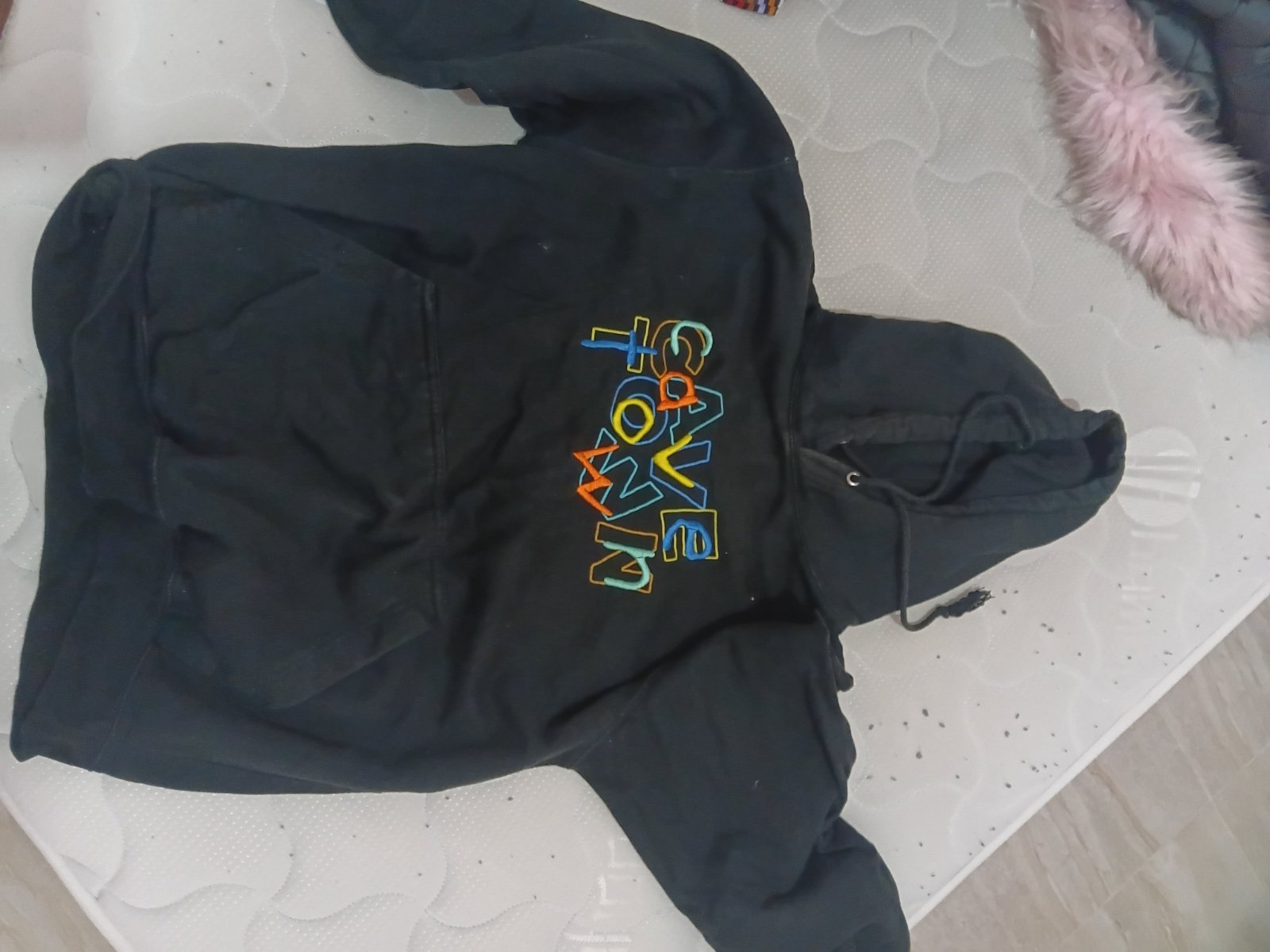 Capuche noir
