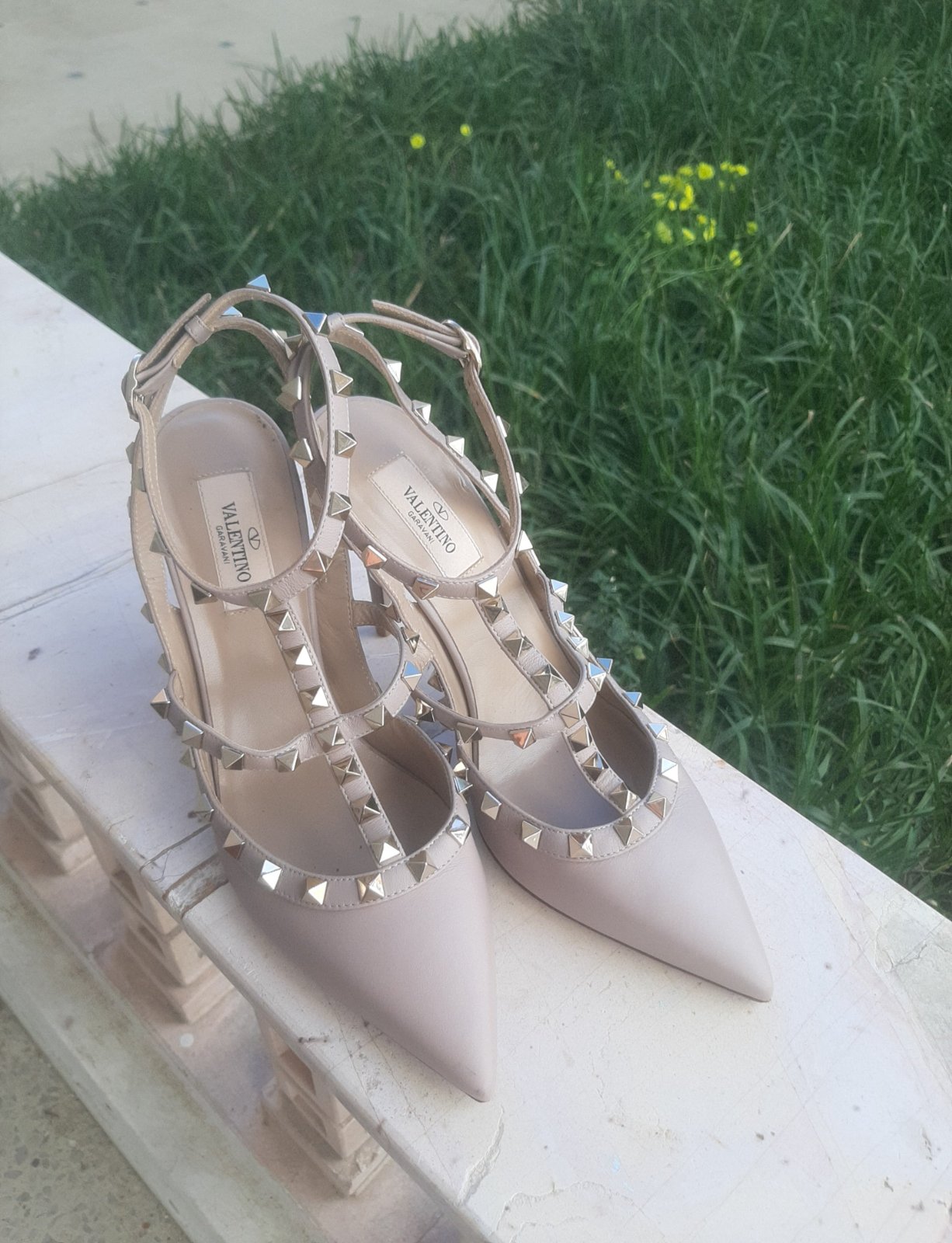 Escarpins de luxe valentino garavani 