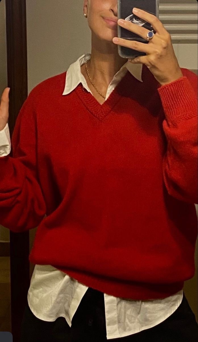Pull rouge col v taille s