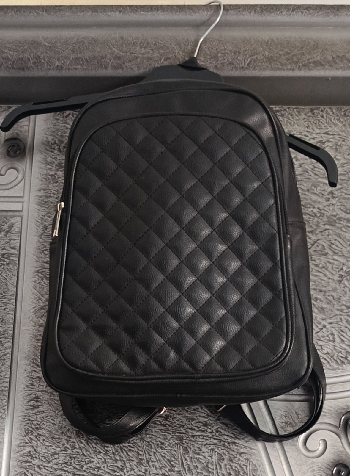 Joli sac à dos noir cuir🖤 🤍🖤
