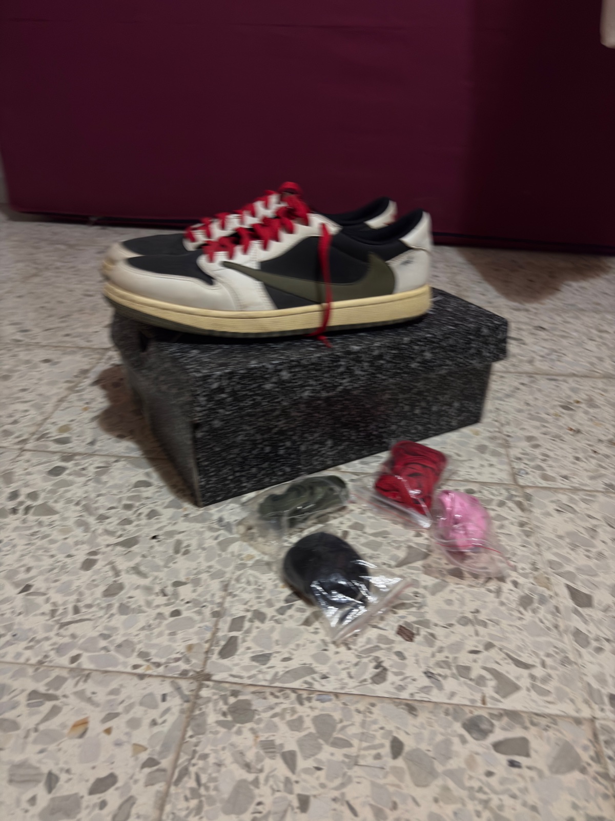 Travis Scott Jordan 1 Low 