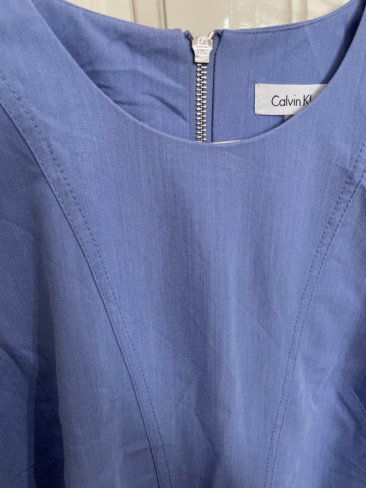 Robe Calvin Klein neuve
