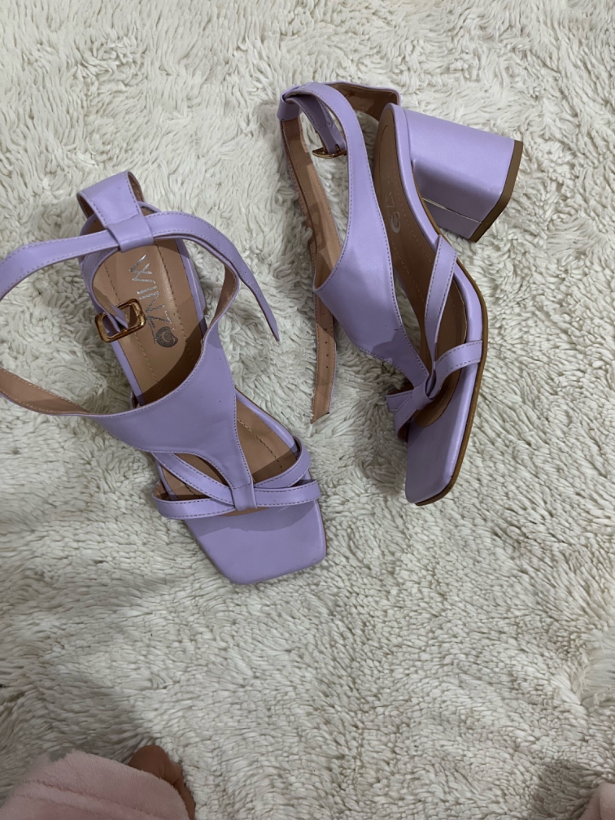Talon violet