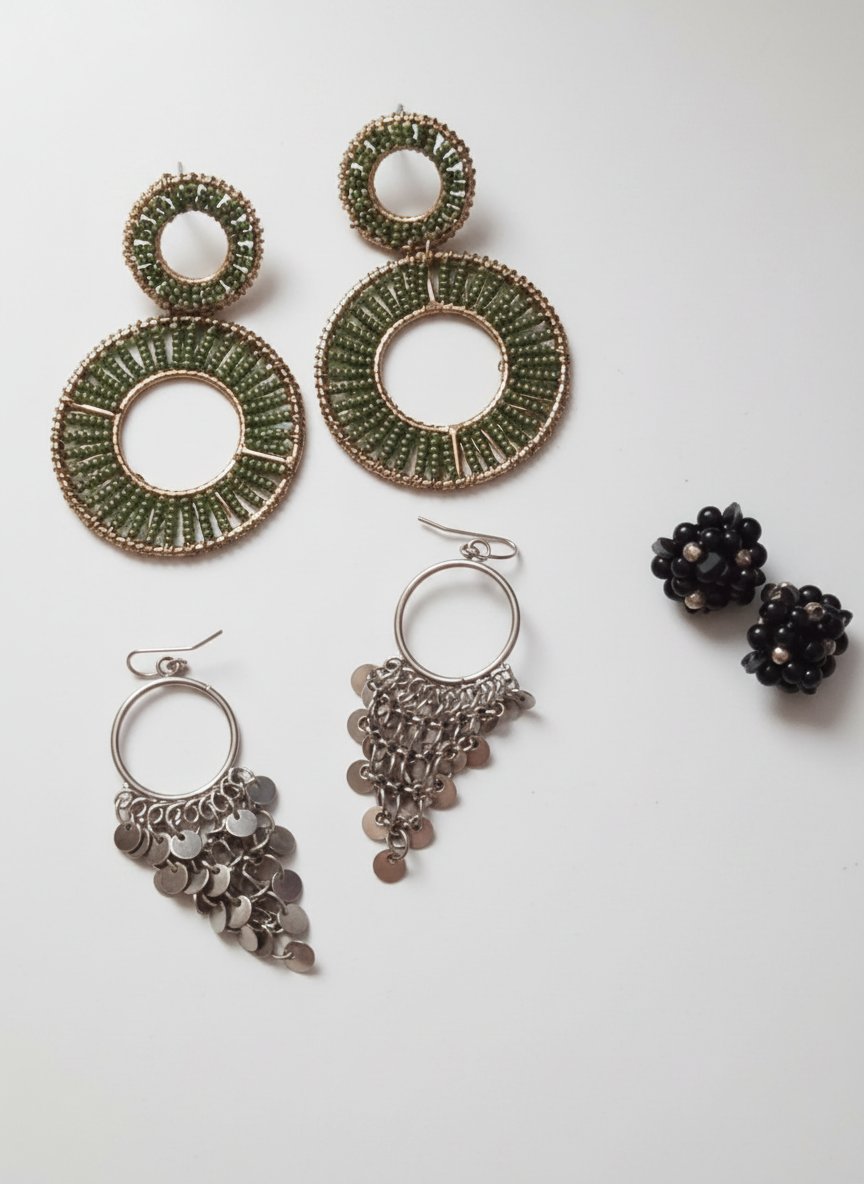 3 Boucles d'oreilles a 29.900
