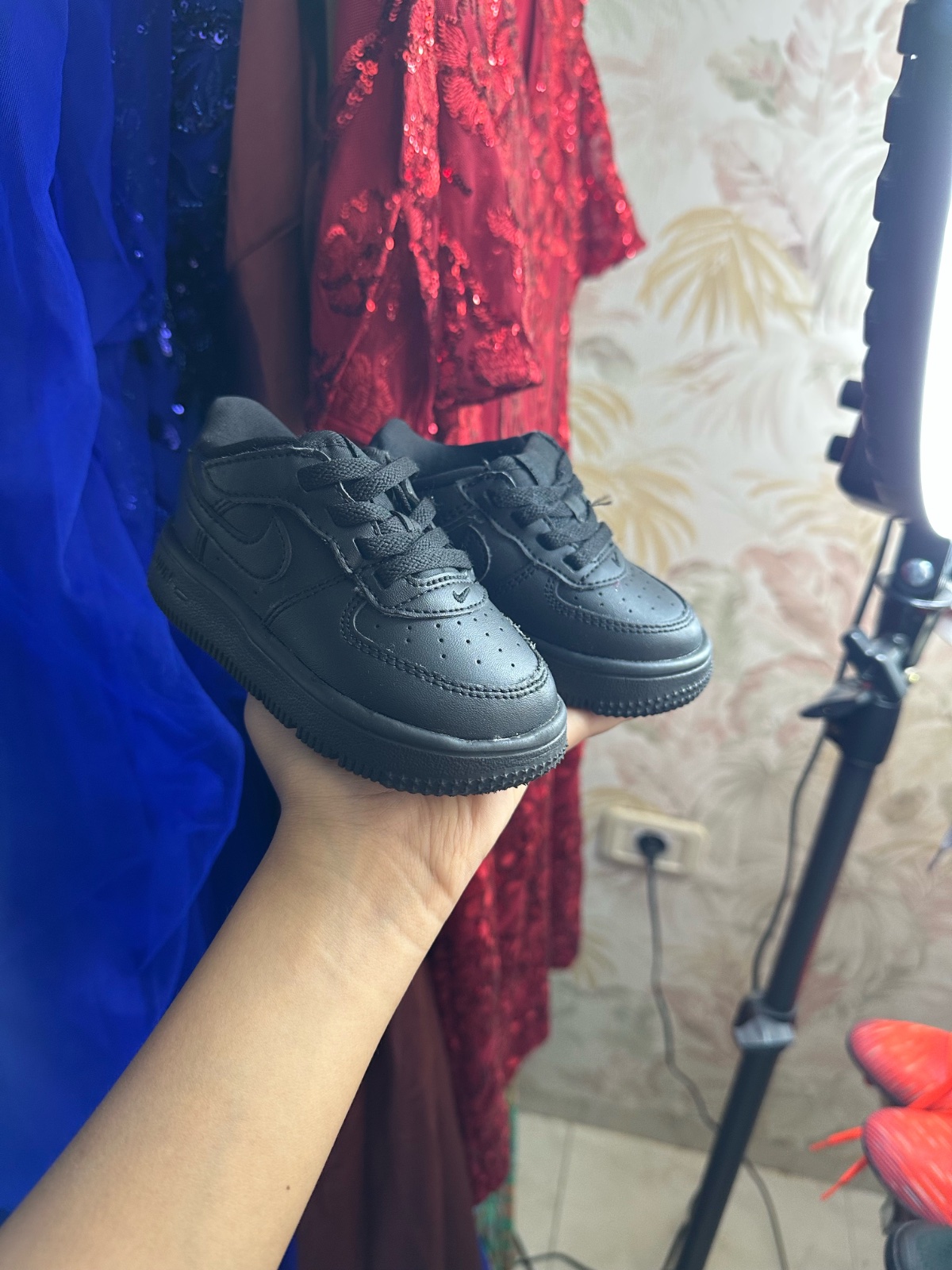 Kids🖤 black nike 