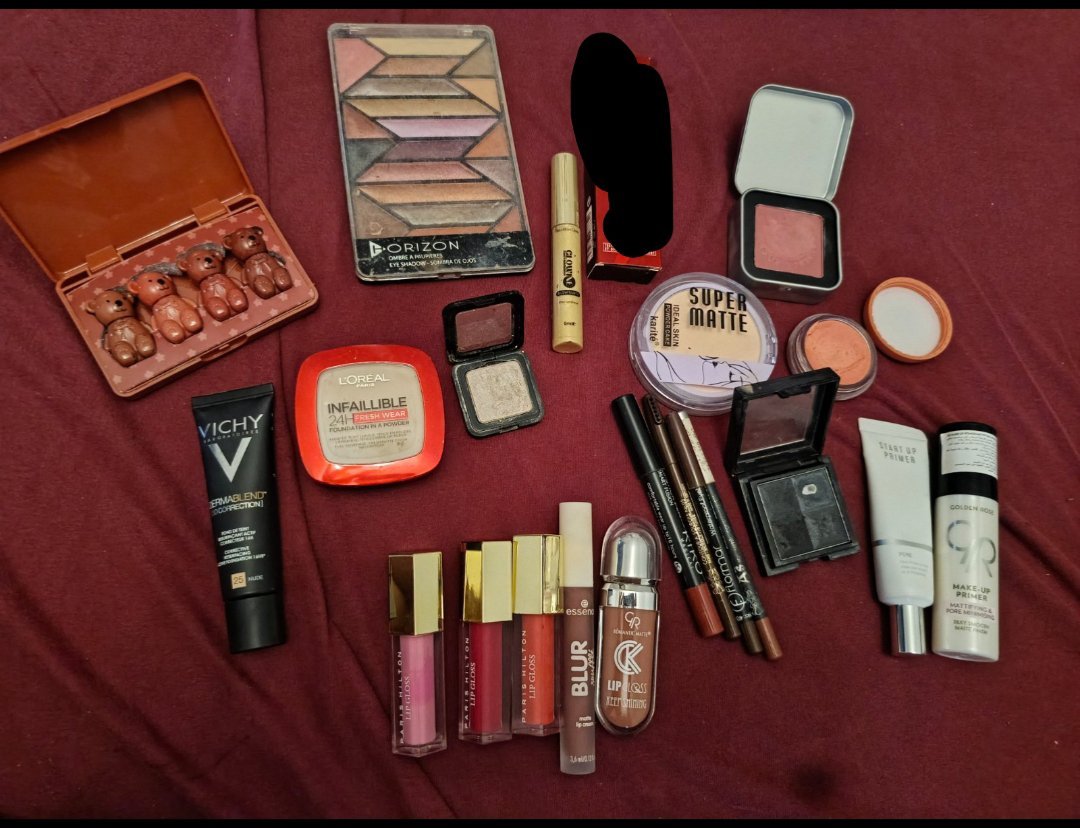 Lot makeup