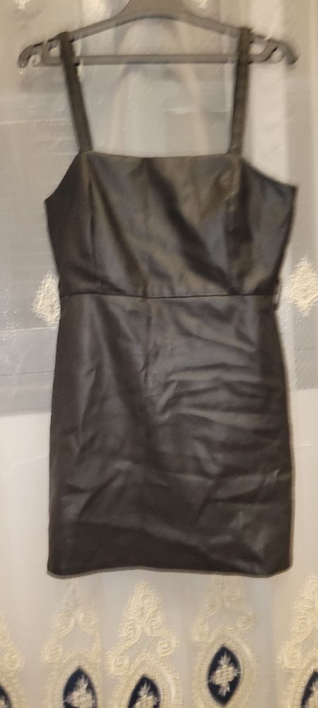 petite robe pull&bear