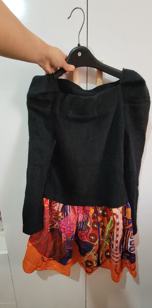 une trés belle petite robe